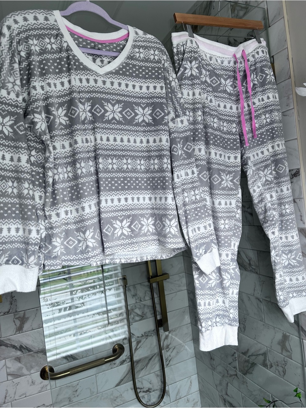 Cuddl Duds Fleece pajama set